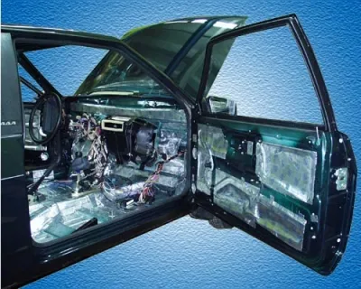 Установка шумоизоляции салона автомобиля