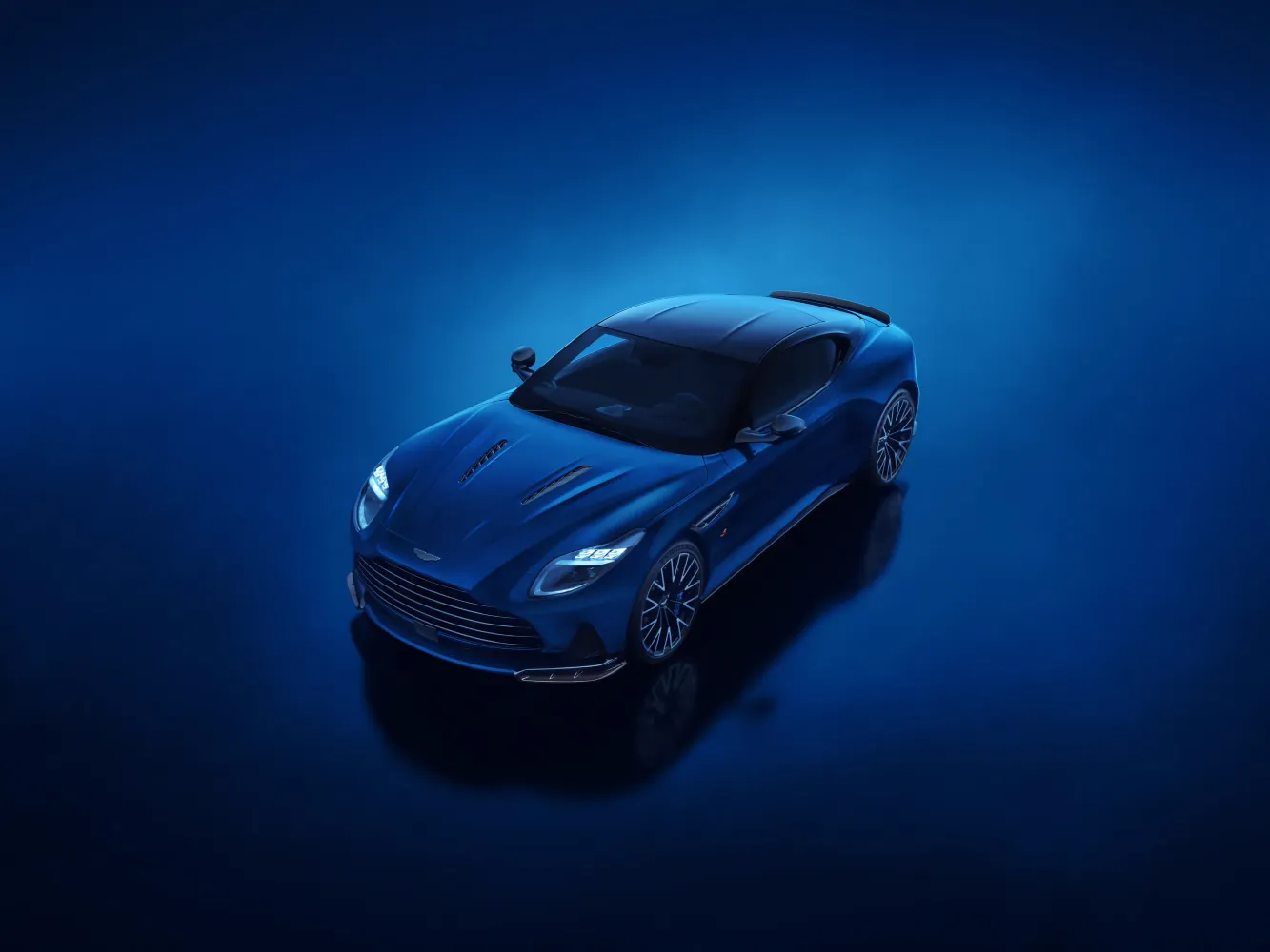 Aston Martin DB12 S: 690 л.с., ускорение 3,4 с и усиленный характер