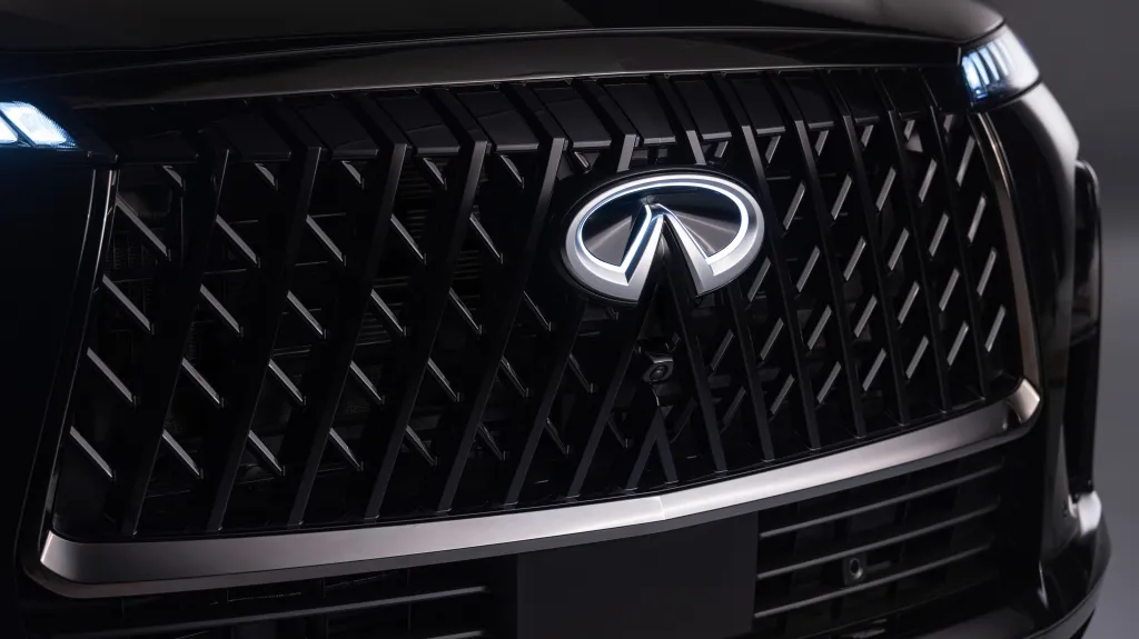 Infiniti представила дорожную карту: гибридный SUV и спортивный седан в приоритете