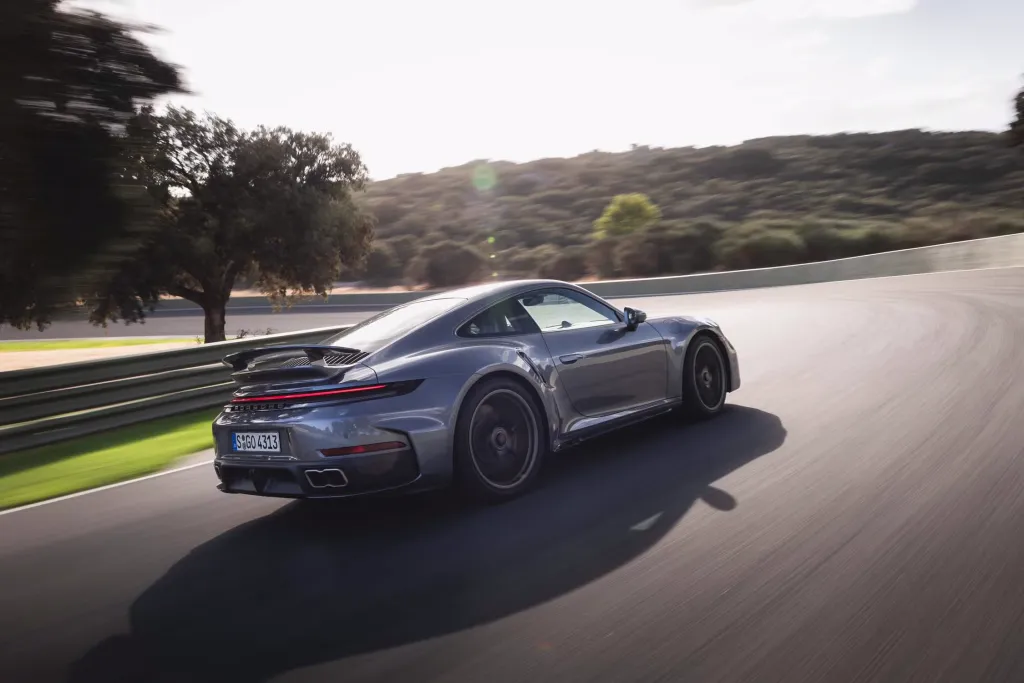 Porsche 911 Turbo S 2026  - суперкар среди спорткаров