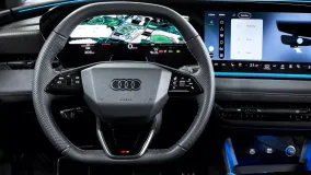 Audi возвращает кнопки на руле в модели 2026 года: почему компания отказалась от сенсоров