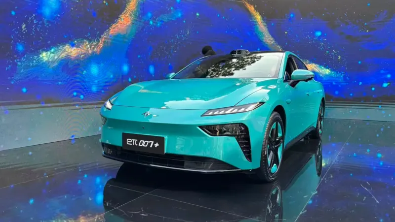 Dongfeng eπ 007+ (2025): седан-гибрид с разгонoм менее 4 секунд