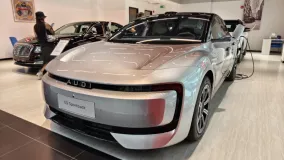 Audi E5 Sportback Quattro (2025): первый тест в Китае и сравнение с Zeekr 007 GT