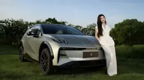 Zeekr X 2026: компактный электрокроссовер с мотором 250 кВт и матовой окраской премьеры 5 ноября