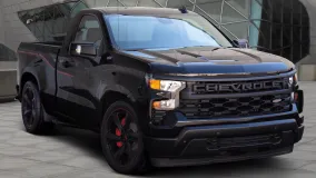 Chevy Silverado Street Truck: 1 000 л. с., механика и задний привод в пикапе-рестомоде