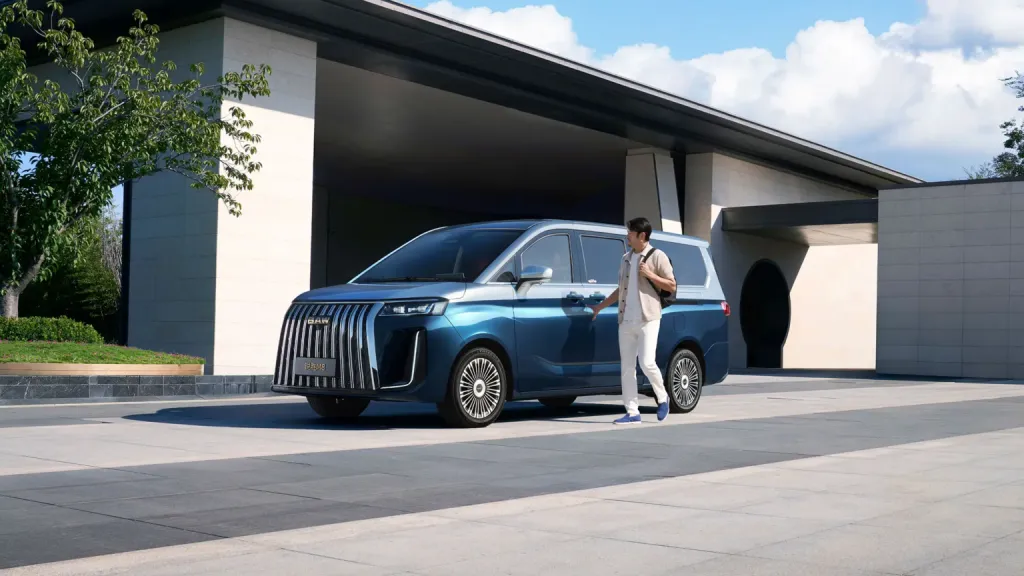 BAW MPV M8: семейный минивэн с четырьмя силовыми вариантами — от бензинового до метанового