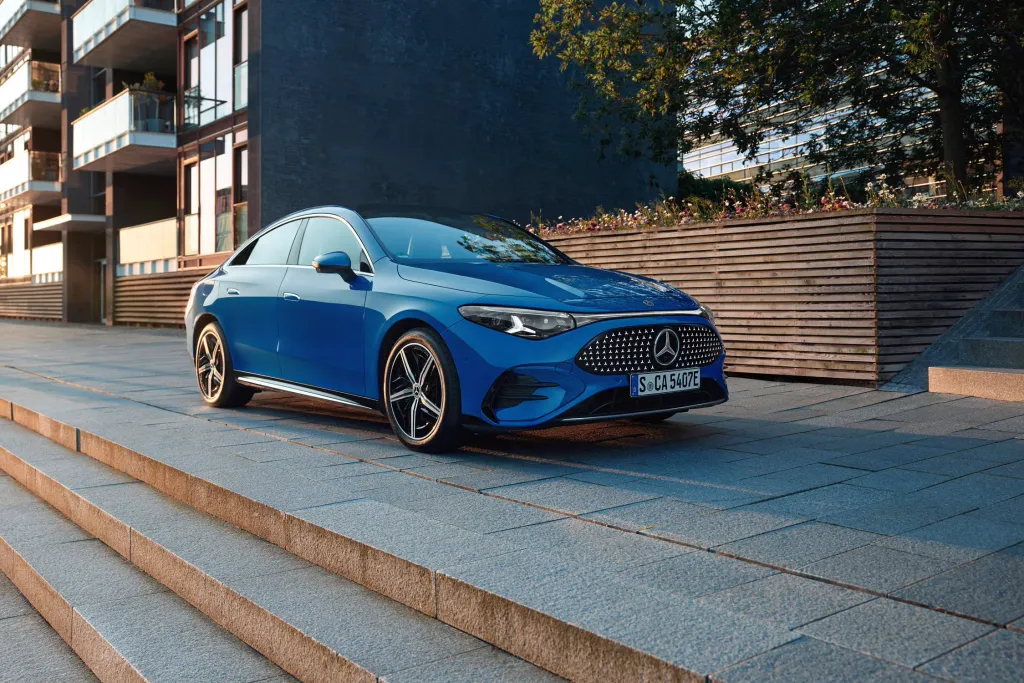Mercedes-Benz CLA 2026: новый электрический седан с запасом хода до 650 км
