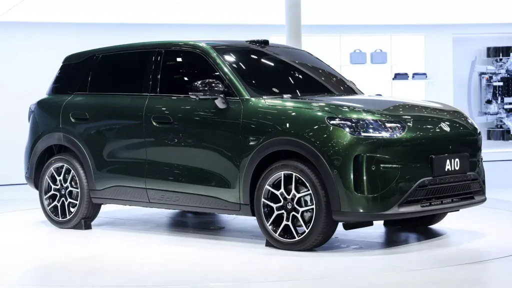 Leapmotor A12: новый компактный кроссовер от Stellantis и Leapmotor выходит на рынок