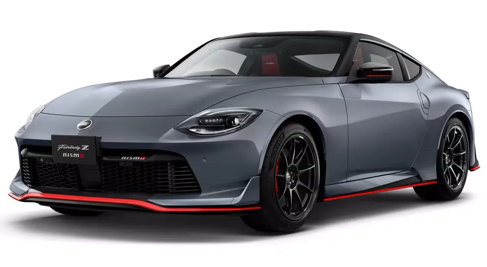 Nissan Z Nismo получил доработанный салон и новую механику