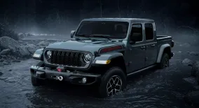 Jeep Gladiator Shadow Ops: новая спецверсия пикапа с уникальным заводским оснащением