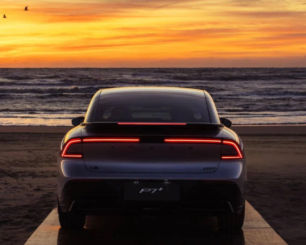 Xpeng P7 2026: глобальный электрический седан с рекордным запасом хода