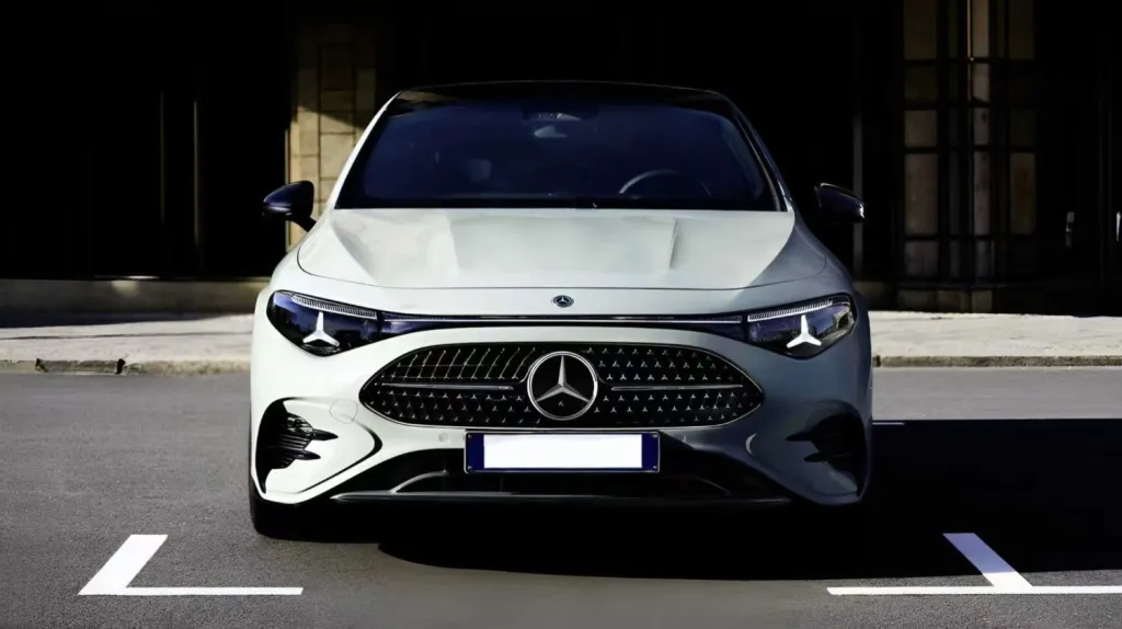 Mercedes-Benz CLA 220 Hybrid 2026 получил новый гибридный двигатель 1.5T разработки Geely