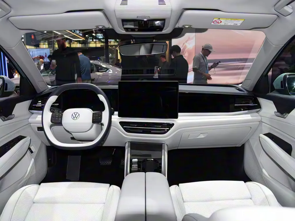 SAIC-Volkswagen Passat ePro PHEV фото 4