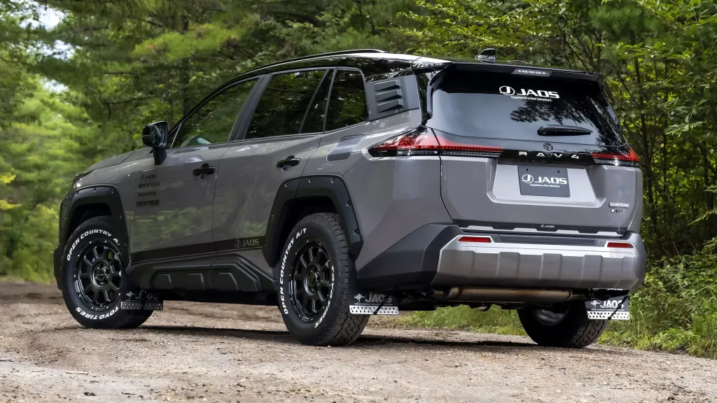 Toyota RAV4 2026: жёсткий внедорожный образ от Jaos
