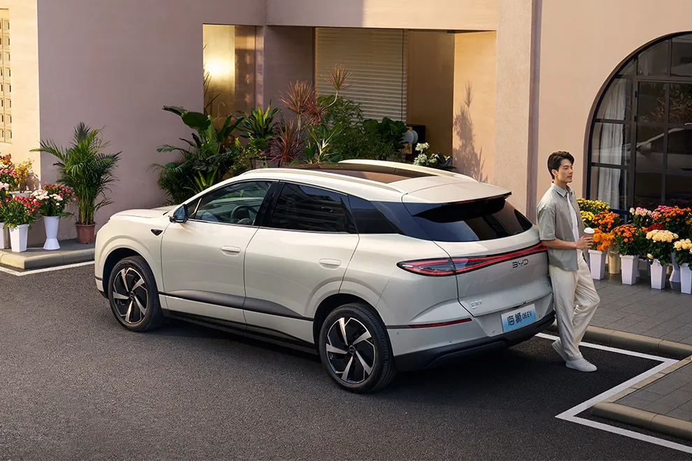 BYD Sealion 06 электрический кроссовер