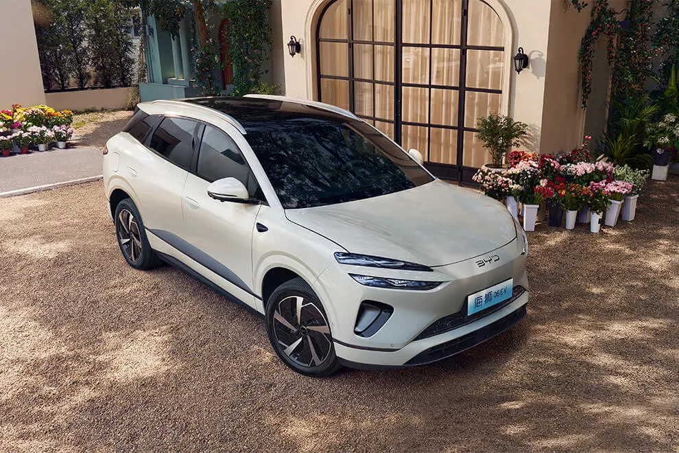 BYD Sealion 06 электрический кроссовер