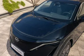 Nissan Ariya: солнечная концепция с панелями на кузове обещает до 23 км пробега в день