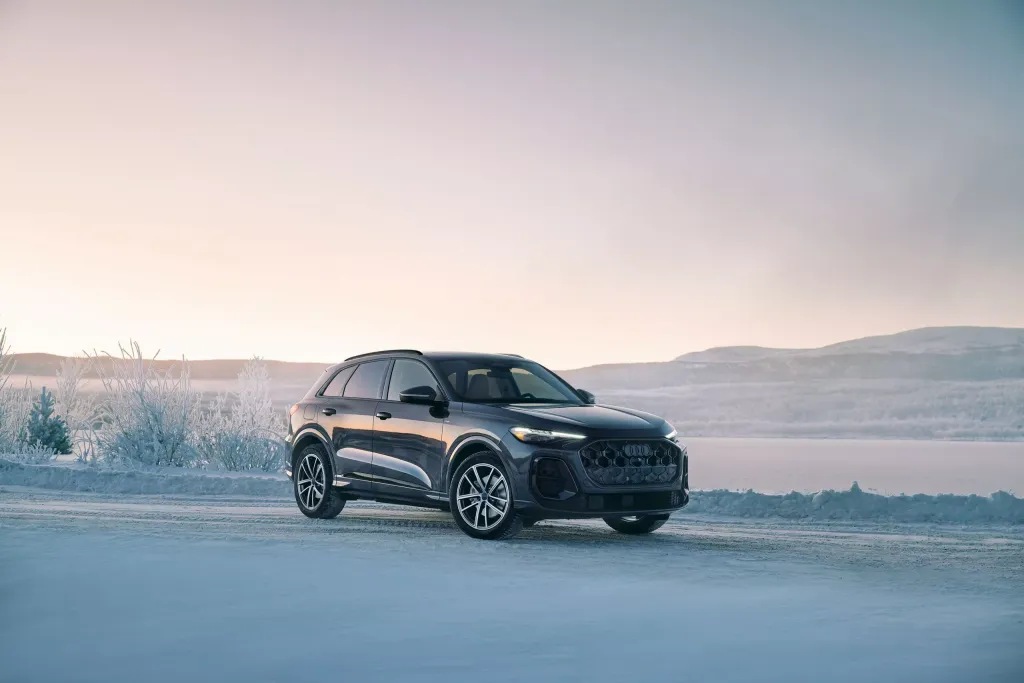 Audi Q5 2026: обновления интерфейса, «живой» руль и новые опции