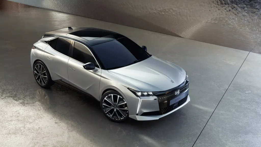 DS Automobiles N°4 Taylor Made: видеоигровый гоночный концепт на базе серийного хэтчбека