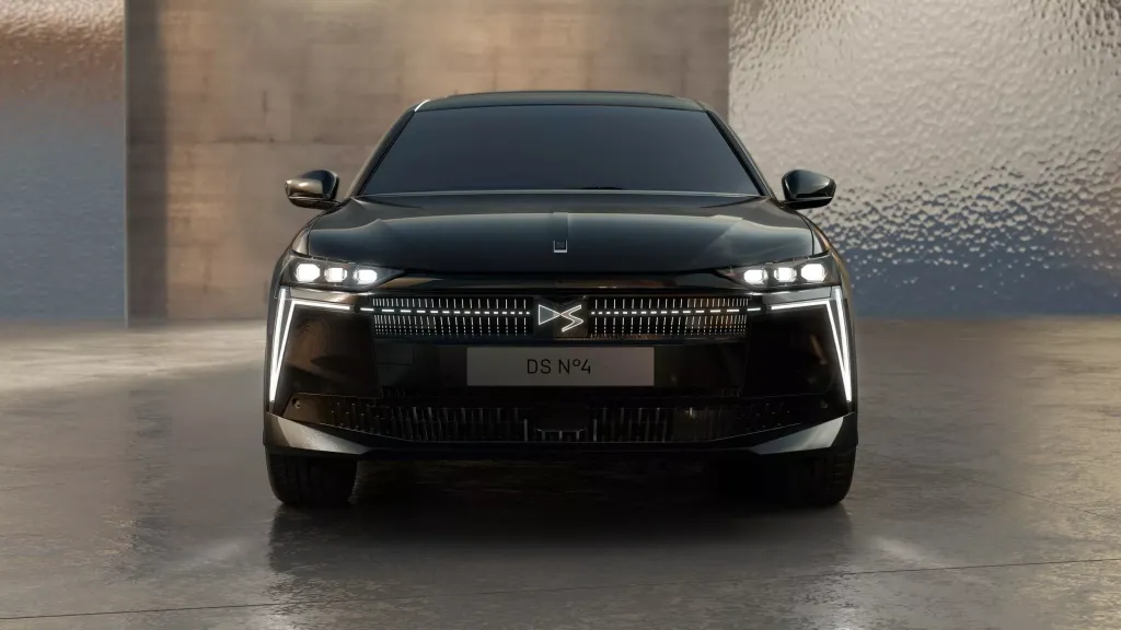 DS Automobiles N°4 Taylor Made: видеоигровый гоночный концепт на базе серийного хэтчбека