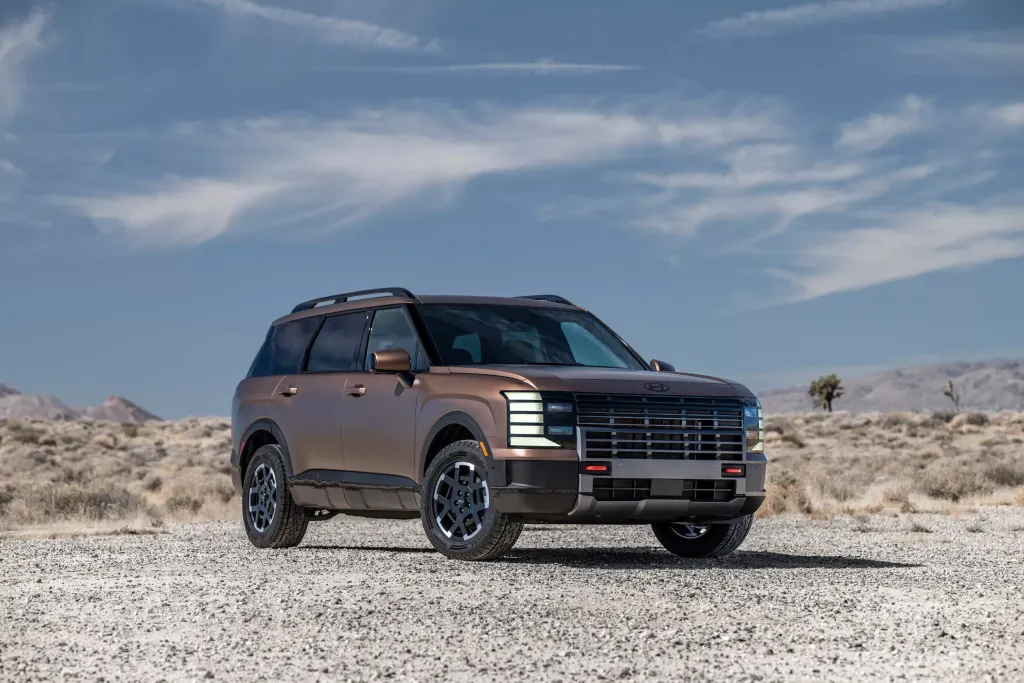 Dodge Charger, Hyundai Palisade и Ford Maverick Lobo: спорные итоги премии North American Car, Truck and Utility of the Year 2026