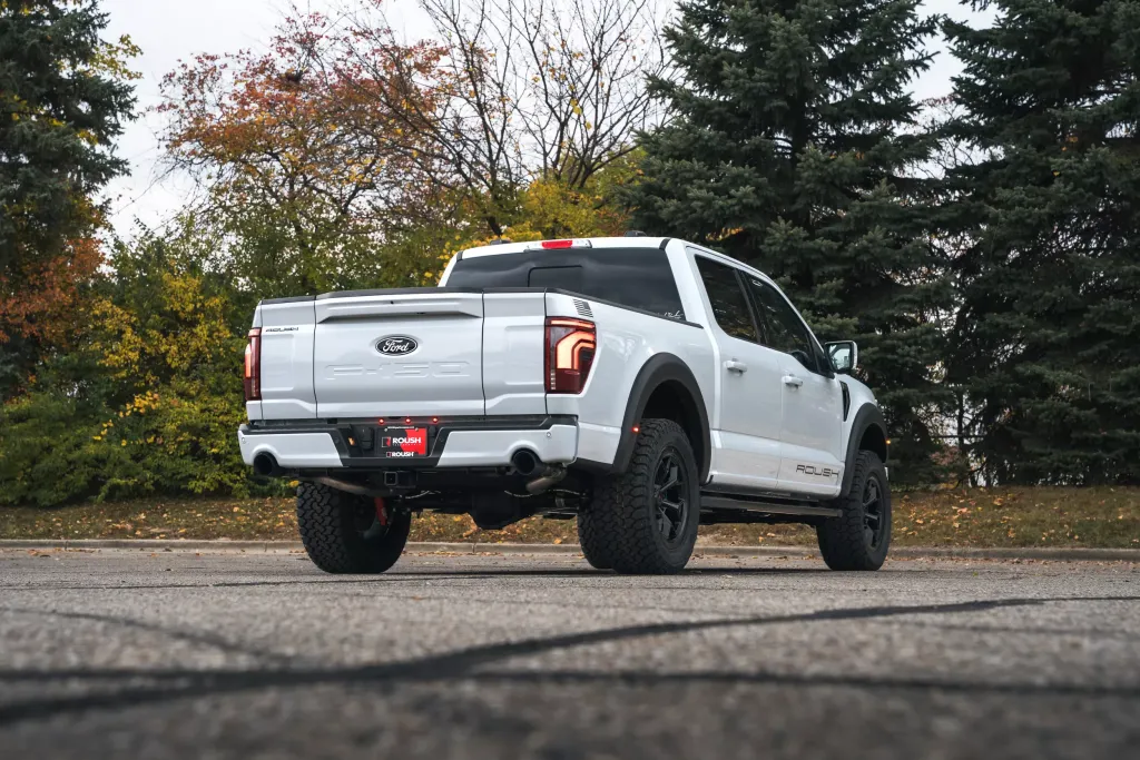 Ford F-150 2026: Roush предложила пакет доработок с лифтом 2 дюйма и шинами 33 дюйма