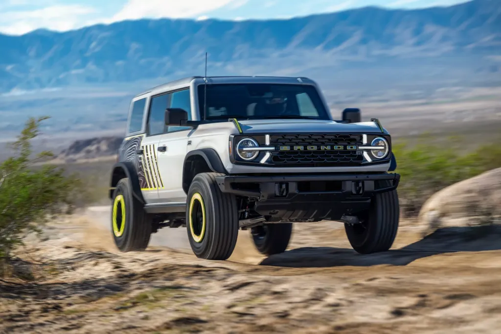 Ford Bronco RTR 2026 — внедорожный стиль Raptor без экстремальной мощности