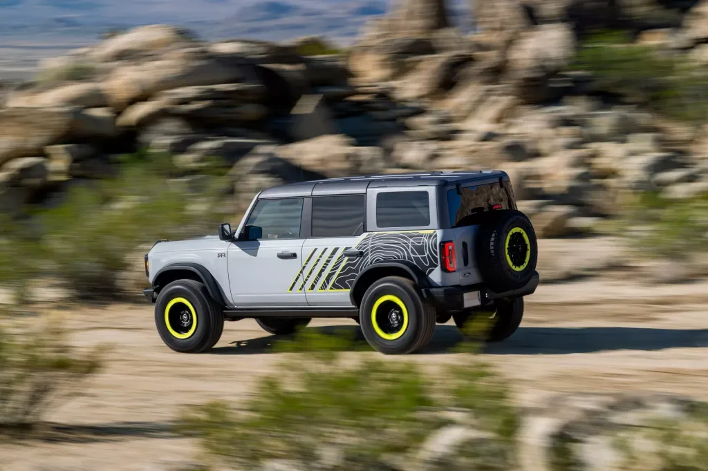 Ford Bronco RTR 2026 — внедорожный стиль Raptor без экстремальной мощности