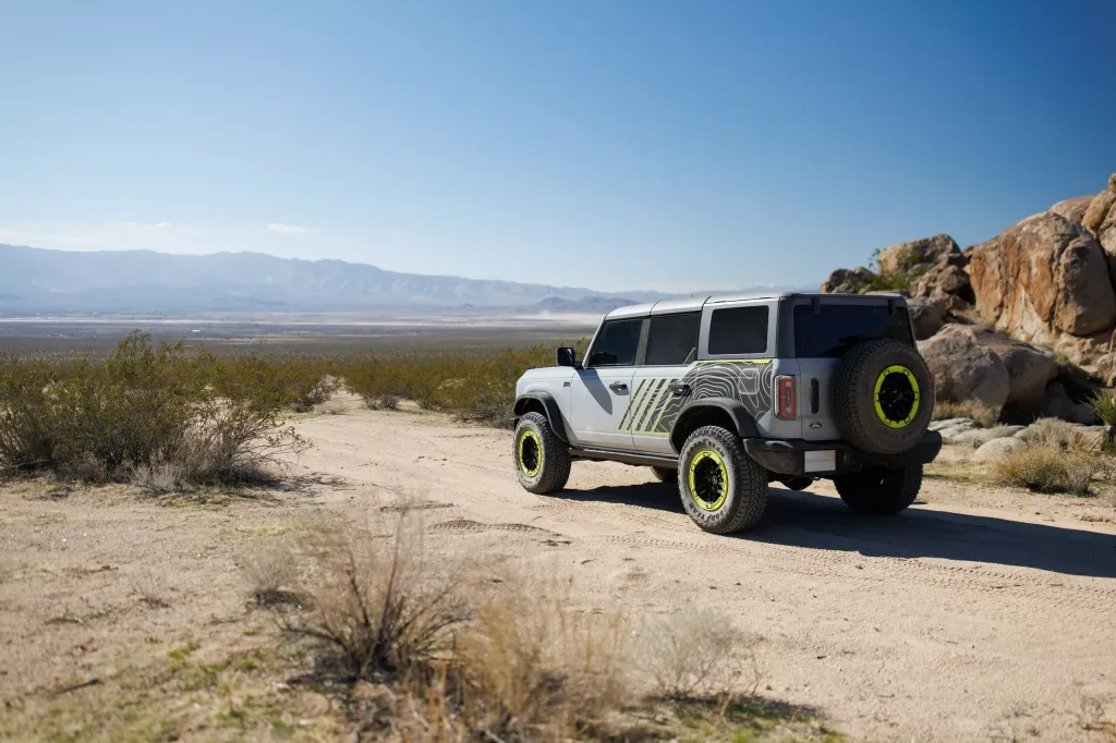 Ford Bronco RTR 2026 — внедорожный стиль Raptor без экстремальной мощности