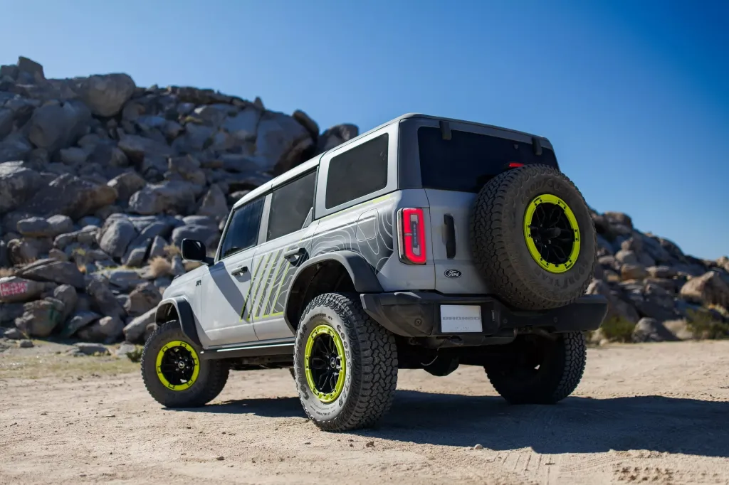 Ford Bronco RTR 2026 — внедорожный стиль Raptor без экстремальной мощности