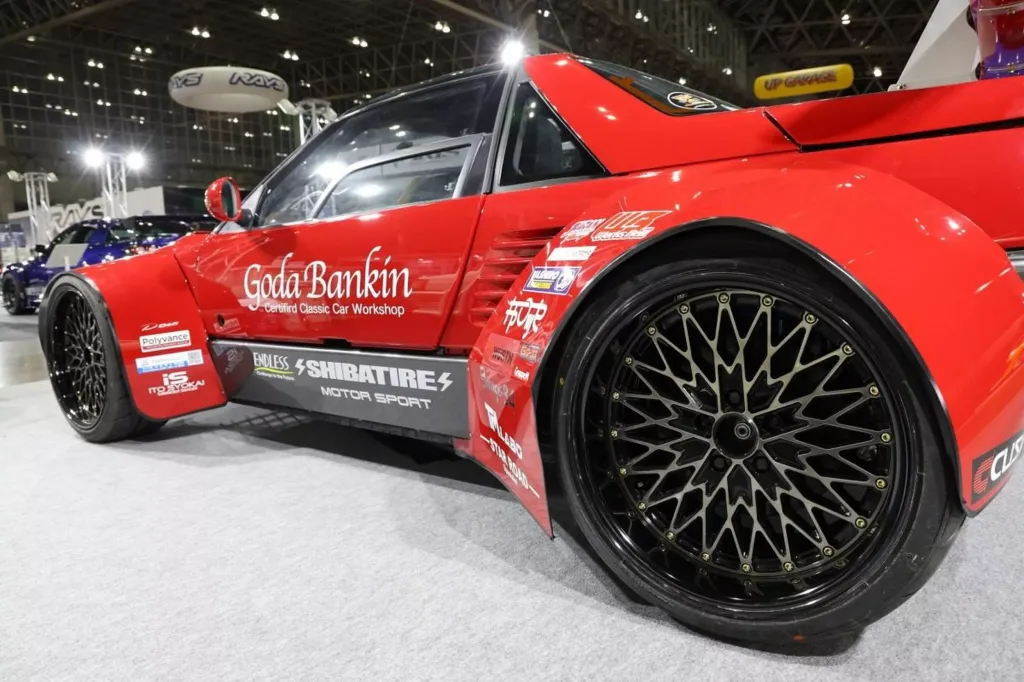 Mazda Autozam AZ-1: роторный мотор 13B на 402 л.с. и радикальное расширение кузова для Токийского автосалона 2026