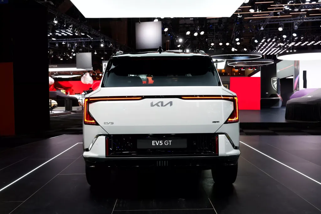Kia EV3 GT, Kia EV4 GT и Kia EV5 GT — спортивные электромобили, которые возвращают удовольствие от вождения