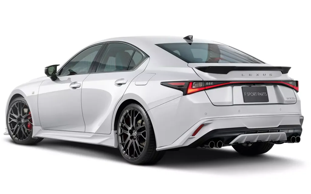 Lexus IS 2026 для Японии: обновление седана, пакеты TRD и F Sport, недоступные на других рынках