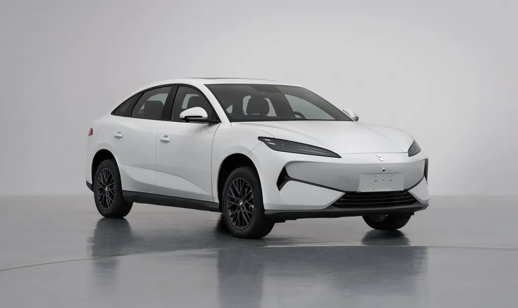 BYD Linghui: какие модели BYD скрываются под новым суббрендом для такси и автопарков