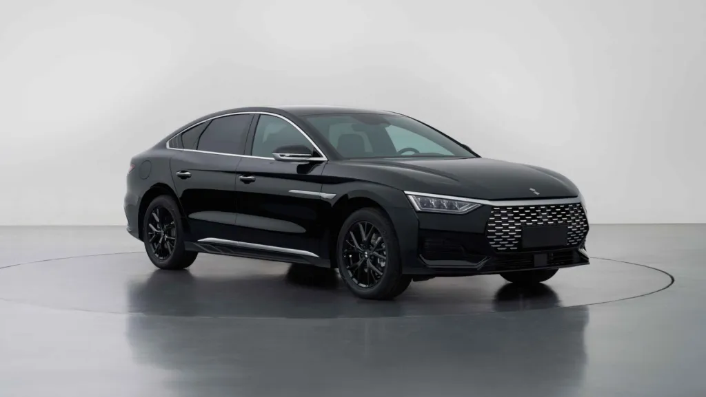 BYD Linghui: какие модели BYD скрываются под новым суббрендом для такси и автопарков