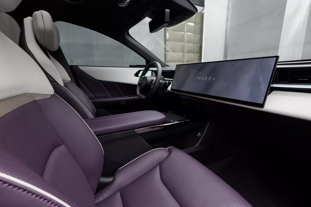 Mazda CX-6e 2026 — новый электрический кроссовер Mazda для Европы