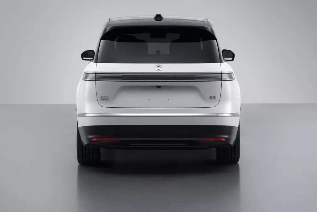 Nio ES9 — флагманский электрический внедорожник с упором на роскошь заднего ряда