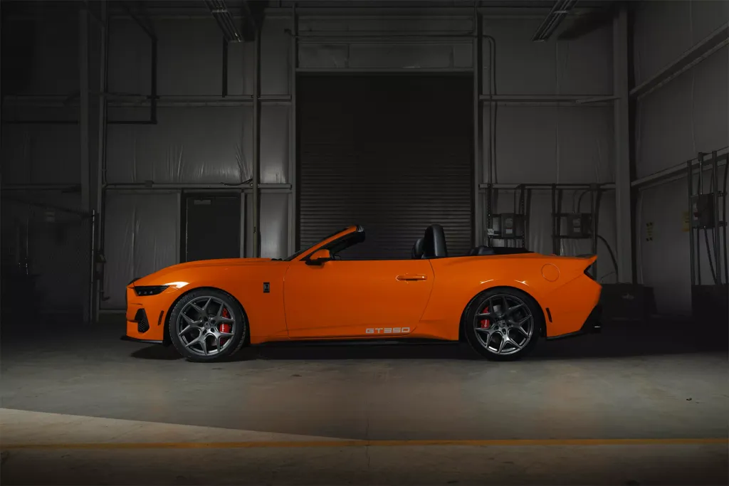 Shelby GT350 Кабриолет 2026: 810 л.с., выбор коробки передач и редкий тираж