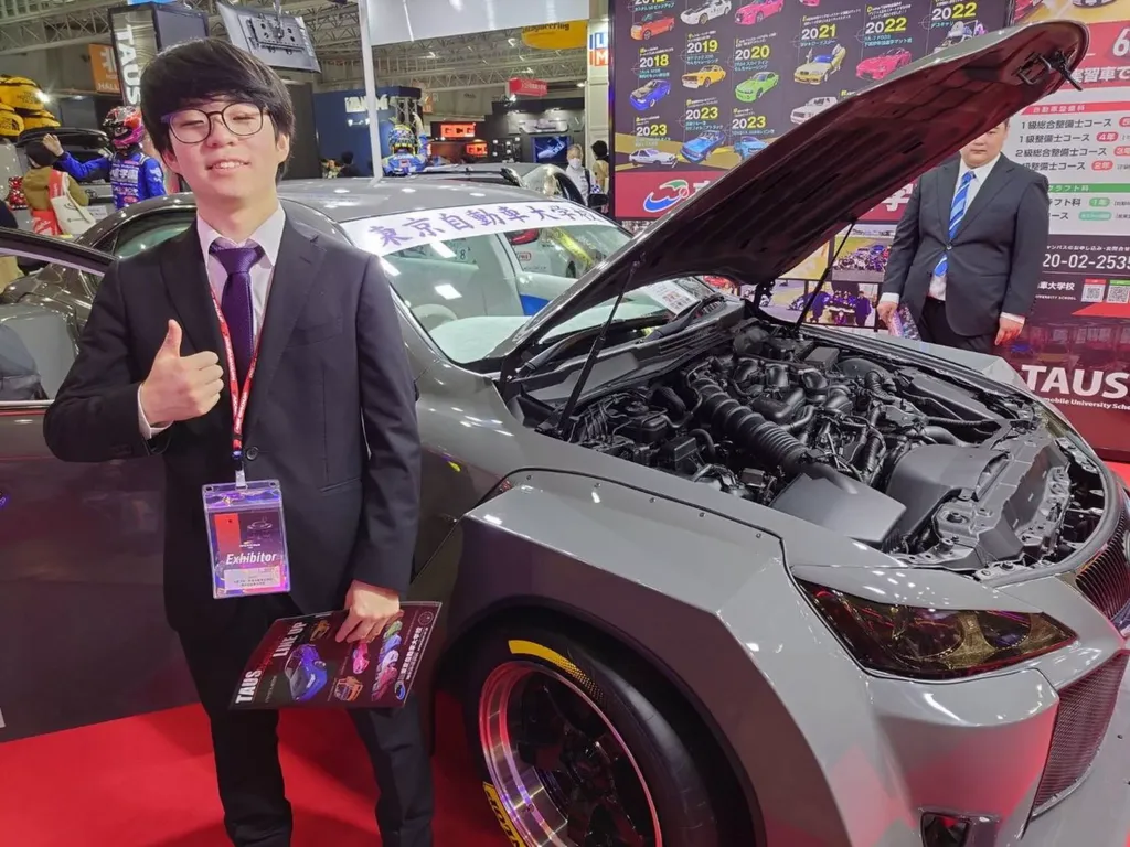 Lexus IS TAUS-HFRS: студенческий проект в стиле Minecraft на Tokyo Auto Salon 2026