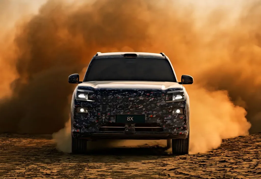 Zeekr 8X 2026 — флагманский гибридный внедорожник с увеличенным запасом хода