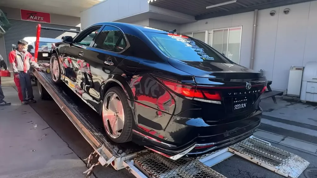 Lexus Vellfire Sedan Concept от NATS — необычный студенческий проект для Tokyo Auto Salon