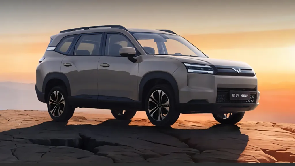 Wuling Starlight 560: семейный кроссовер с бензиновым мотором, гибридом с зарядкой от сети и электроверсией — цены от 62 800 юаней