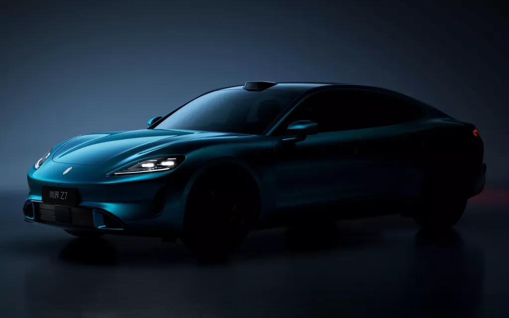 SAIC Z7 — китайский электромобиль, который по тизерам слишком напоминает Porsche Taycan