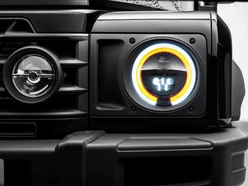 neos Grenadier 2026 получил новое рулевое управление и версию Black Edition без прибавки к цене