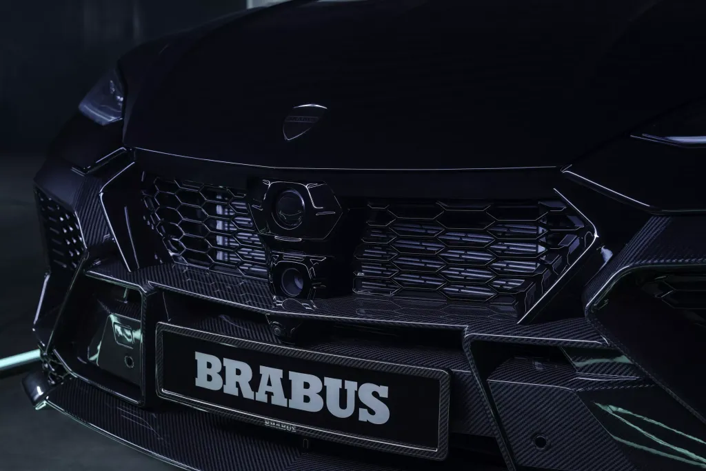Brabus впервые взялся за Lamborghini Urus SE и сделал две версии на 900 л.с.