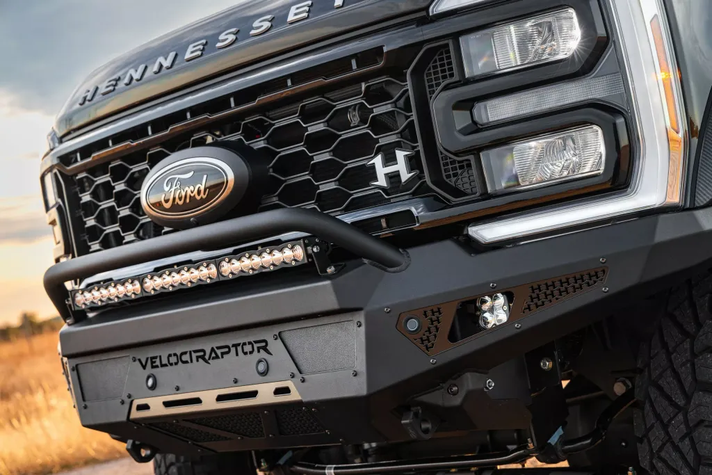 Hennessey VelociRaptor 1200 на Ford F-250: юбилейный пикап на 250 экземпляров