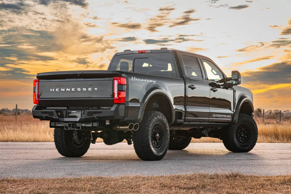 Hennessey VelociRaptor 1200 на Ford F-250: юбилейный пикап на 250 экземпляров