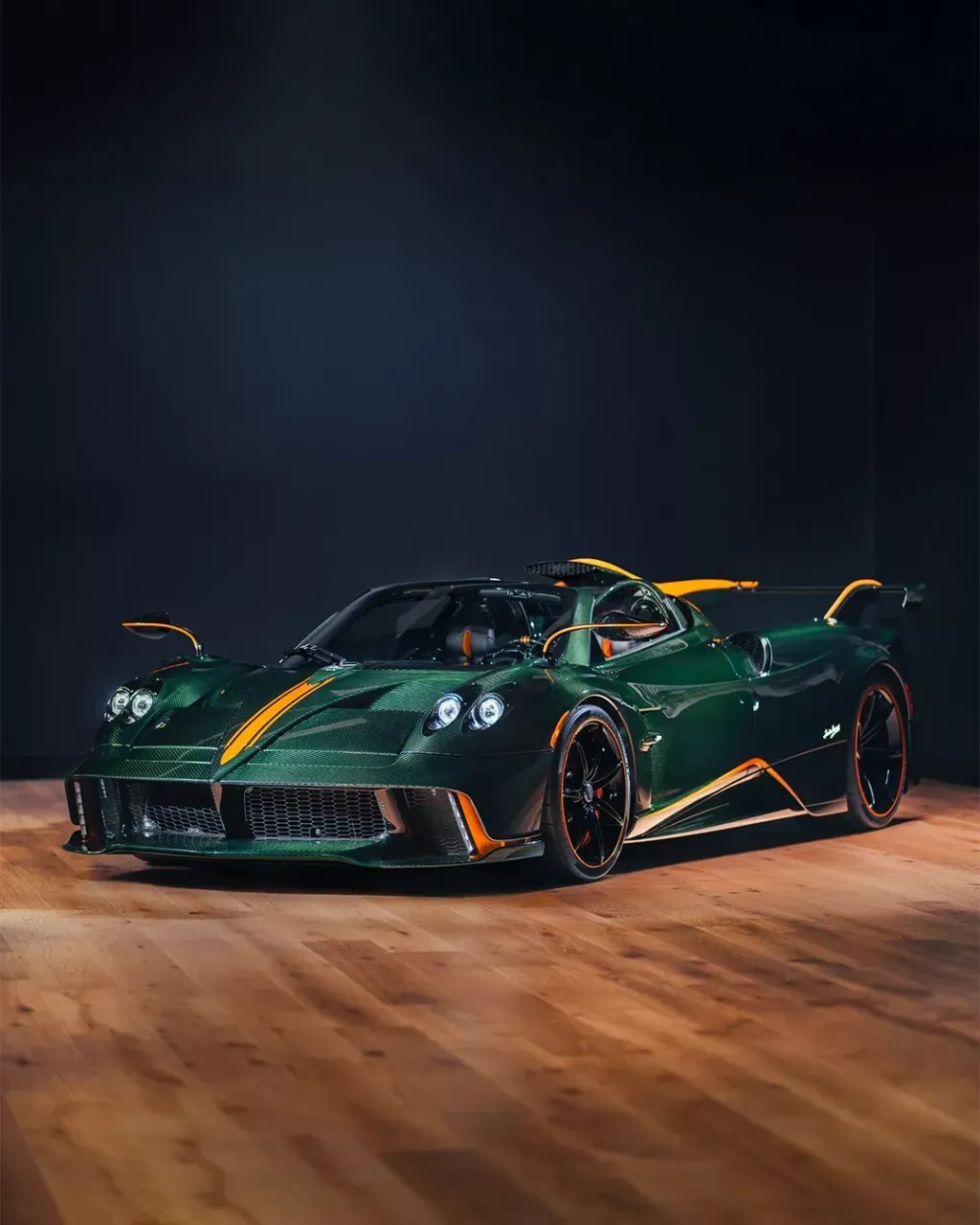 Pagani Huayra 70: три эксклюзивных купе к 70-летию Орасио Пагани и редкая «механика»