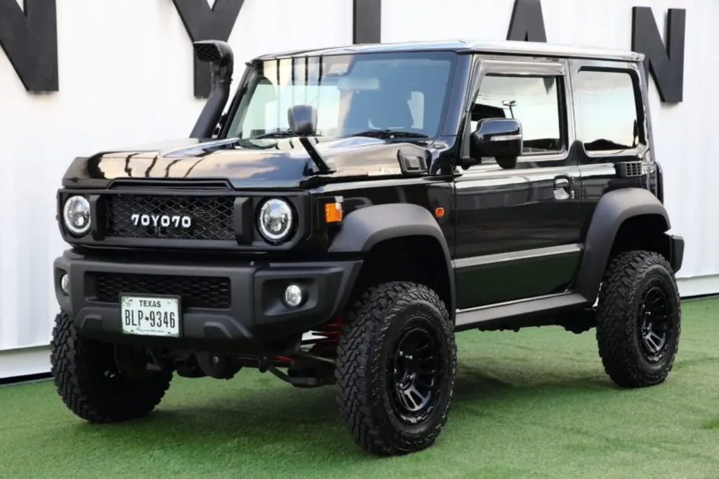 Suzuki Jimny превращают в «маленький» Toyota Land Cruiser 70: японский комплект 70YO.70 уже продаётся готовыми машинами