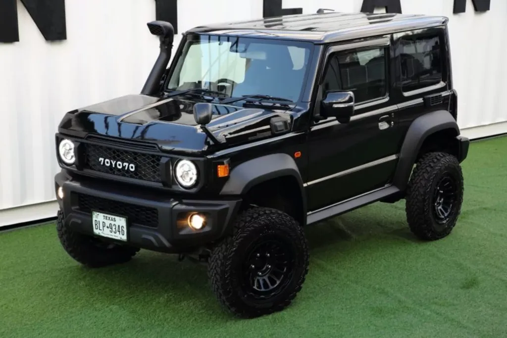 Suzuki Jimny превращают в «маленький» Toyota Land Cruiser 70: японский комплект 70YO.70 уже продаётся готовыми машинами